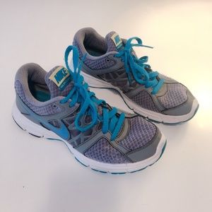 Nike Air Relentless 2 sz 8.5 blue grey